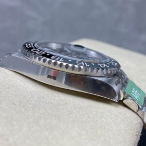 Rolex GMT-Master II 126710GRNR “Bruce Wayne” Jubilee 2024 GMT Uhr - Produktbild - Bild 4