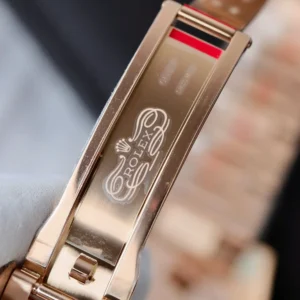 Rolex GMT-Master II 40 mm 126715CHNR Tiger Iron Dial GMT Uhr - Produktbild - Bild 12