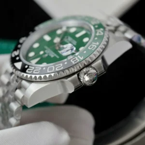 Rolex GMT-Master II 40 mm 126729VTNR Jubilee “Absinth” GMT Uhr - Produktbild - Bild 9