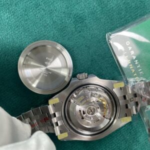 Rolex GMT-Master II 40mm 126710BLRO “Pepsi” Jubilee GMT Uhr - Produktbild - Bild 7