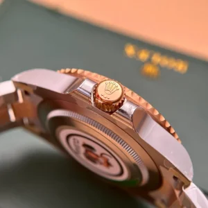 Rolex GMT-Master II 40mm Schwarz Dial 126711CHNR Root Beer GMT Uhr - Produktbild - Bild 5