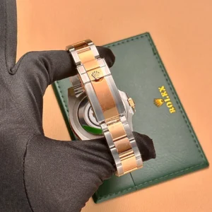 Rolex GMT-Master II 40mm Schwarz Dial 126711CHNR Root Beer GMT Uhr - Produktbild - Bild 9