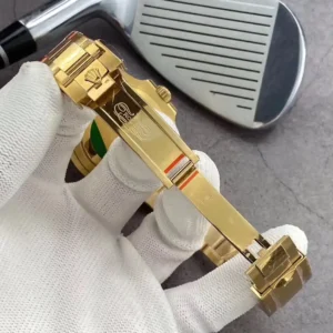 Rolex GMT-Master II 40mm Schwarz Dial 126710BLRO-0001 GMT Uhr - Produktbild - Bild 9